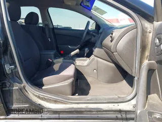 2006 Pontiac G6 with VIN 1G2ZF55B964218585, listed as a IAAI auction lot 41883488 with Not provided miles and . Bid and sale history available at DreamBid. Image 5.