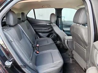 2024 Buick Encore GX Preferred z VIN KL4AMCSL7RB216831, wystawiony jako Copart lot #59699115 z przebiegiem 14 484 mil mil oraz Czysty tytuł • Clean title. Historia ofert i sprzedaży dostępna na DreamBid. Obrazek 11.