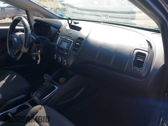 2018 Kia Forte LX with VIN 3KPFK4A76JE187194, listed as a IAAI auction lot 41926075 with 110,258 mi miles. Bid and sale history available at carsss.com. Image 5.