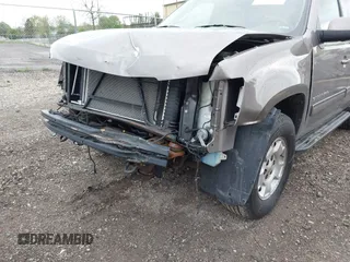 2012 Chevrolet Suburban LT with VIN 1GNSKJE78CR270714, listed as a IAAI auction lot 42210716 with 276,882 mi miles and . Bid and sale history available at DreamBid. Image 6.