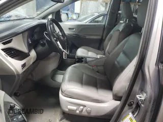 2018 Toyota Sienna XLE z VIN 5TDDZ3DC1JS197031, wystawiony jako Copart lot #44201715 z przebiegiem 180 475 mil mil oraz Szkoda całkowita • Salvage title. Historia ofert i sprzedaży dostępna na DreamBid. Obrazek 7.