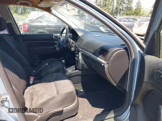 2005 Volkswagen Jetta GL с VIN 3VWRA69M15M023804, выставлен на аукционе IAAI как лот 42803163 с пробегом 133 701 миль миль и . История ставок и продаж доступна на DreamBid. Изображение 5.