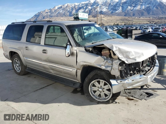 2005 GMC Yukon XL SLT with VIN 1GKFK16Z75J247036, listed as a Copart auction lot 46354735 with 298,509 mi miles and Salvage Title. Bid and sale history available at carsss.com. Image 4.