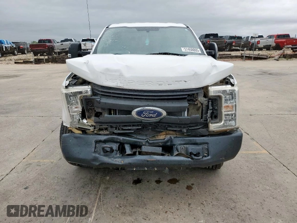2019 Ford F-250 XL with VIN 1FT7X2A60KEC61451, listed as a Copart auction lot 51458805 with 193,809 mi miles and Salvage title. Bid and sale history available at DreamBid. Image 5.