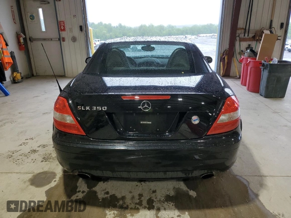 2005 Mercedes-Benz SLK 230/320 z VIN WDBWK56F75F043590, wystawiony jako Copart lot #56225515 z przebiegiem 92 473 mil mil oraz Szkoda całkowita • Salvage title. Historia ofert i sprzedaży dostępna na DreamBid. Obrazek 6.