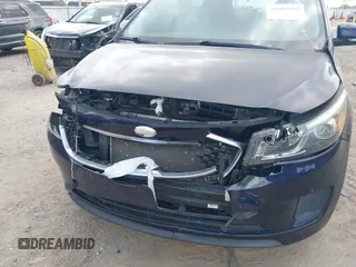 2018 Kia Sedona LX with VIN KNDMB5C14J6402504, listed as a IAAI auction lot 41682858 with 93,396 mi miles. Bid and sale history available at carsss.com. Image 6.