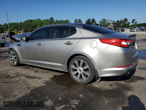 2011 Kia Optima SX z VIN KNAGR4A65B5161039, wystawiony jako Copart lot #57889545 z przebiegiem Nie podano mil oraz Szkoda całkowita • Salvage title. Historia ofert i sprzedaży dostępna na DreamBid. Obrazek 2.