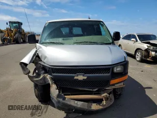 2011 Chevrolet Express Passenger LS z VIN 1GNSGBF4XB1169764, wystawiony jako Copart lot #64512794 z przebiegiem 75 532 mil mil oraz Szkoda całkowita • Salvage title. Historia ofert i sprzedaży dostępna na DreamBid. Obrazek 5.