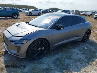 2024 Jaguar I-PACE R-Dynamic HSE with VIN SADHM2S12R1634818, listed as a IAAI auction lot 40531501 with 1 mi miles. Bid and sale history available at carsss.com. Image 17.