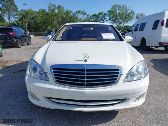 2007 Mercedes-Benz S-Class 5.5L V8 with VIN WDDNG71X27A082359, listed as a IAAI auction lot 42006249 with 90,527 mi miles. Bid and sale history available at carsss.com. Image 13.