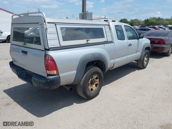 2006 Toyota Tacoma with VIN 5TEUX42N46Z247737, listed as a IAAI auction lot 42104678 with 202,165 mi miles. Bid and sale history available at carsss.com. Image 4.