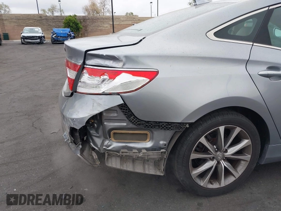 2015 Hyundai Azera • with VIN KMHFG4JG7FA449134, listed as a IAAI auction lot 42024291 with 130,625 mi miles and . Bid and sale history available at carsss.com. Image 6.