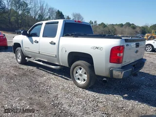 2011 Chevrolet Silverado 1500 LS with VIN 3GCPKREA1BG382164, listed as a IAAI auction lot 41785414 with 251,542 mi miles. Bid and sale history available at carsss.com. Image 3.