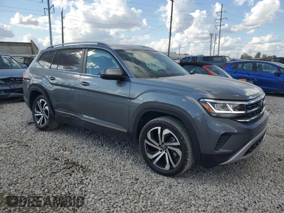 2022 Volkswagen Atlas SEL with VIN 1V2BP2CA8NC502506, listed as a Copart auction lot 70981634 with 34,960 mi miles and Salvage title. Bid and sale history available at DreamBid. Image 4.