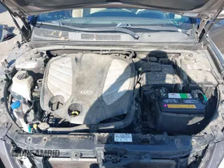 2015 Hyundai Azera with VIN KMHFG4JGXFA439603, listed as a IAAI auction lot 42157274 with 135,990 mi miles and . Bid and sale history available at carsss.com. Image 10.