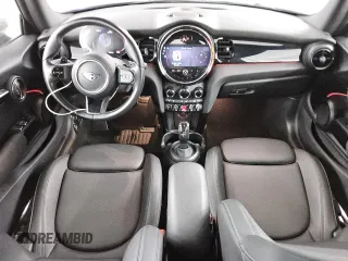 2024 MINI Convertible Cooper S with VIN WMW43DL02R3R79718, listed as a Copart auction lot 52829245 with 31,948 mi miles and Clean Title. Bid and sale history available at DreamBid. Image 8.