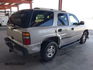 2005 Chevrolet Tahoe Special Service with VIN 1GNEK13V85J140710, listed as a IAAI auction lot 41674720 with 272,431 mi miles. Bid and sale history available at carsss.com. Image 4.