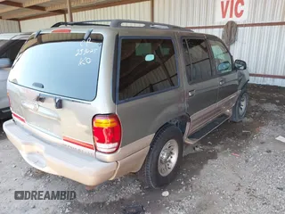 2000 Mercury Mountaineer with VIN 4M2ZU66P0YUJ13268, listed as a IAAI auction lot 42271864 with 243,104 mi miles and . Bid and sale history available at DreamBid. Image 4.
