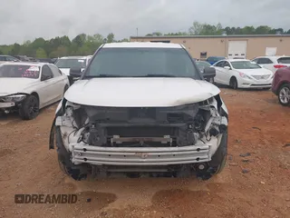 2013 Ford Police Interceptor Utility z VIN 1FM5K8AR1DGC25662, wystawiony jako IAAI lot #41964737 z przebiegiem 119 960 mil mil oraz . Historia ofert i sprzedaży dostępna na DreamBid. Obrazek 12.