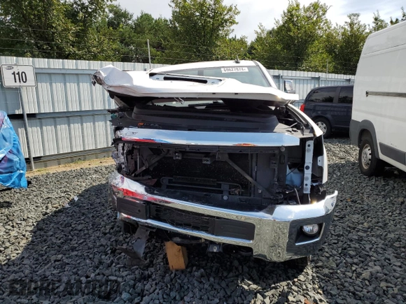 2019 Chevrolet Silverado 3500HD LTZ with VIN 1GC4KXCY3KF174005, listed as a Copart auction lot 69627874 with 0 mi miles and Salvage Title. Bid and sale history available at carsss.com. Image 5.