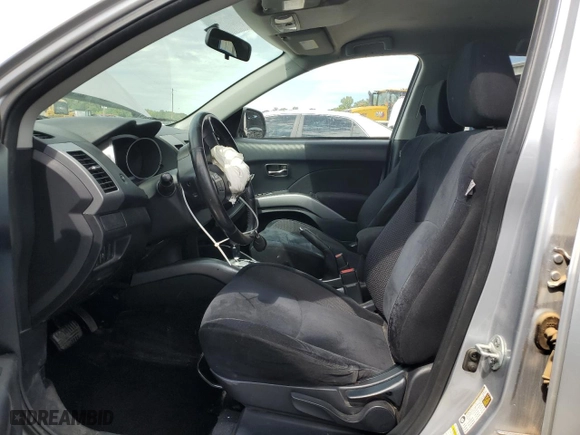 2011 Mitsubishi Outlander ES with VIN JA4AS2AWXBU024762, listed as a Copart auction lot 70789584 with 145,203 mi miles and Salvage Title. Bid and sale history available at carsss.com. Image 7.