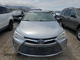 2017 Toyota Camry XLE z VIN 4T1BF1FKXHU756974, wystawiony jako Copart lot #55002515 z przebiegiem 68 858 mil mil oraz Szkoda całkowita • Salvage title. Historia ofert i sprzedaży dostępna na DreamBid. Obrazek 5.