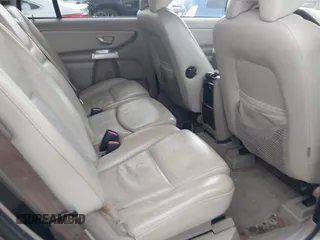2006 Volvo XC90 2.5L Turbo with VIN YV4CY592761247037, listed as a IAAI auction lot 41888830 with 211,082 mi miles. Bid and sale history available at carsss.com. Image 8.
