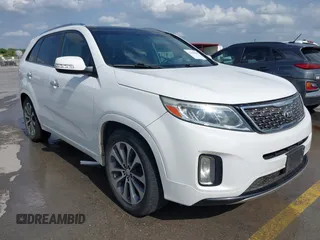 2015 Kia Sorento SX Limited with VIN 5XYKW4A73FG639051, listed as a IAAI auction lot 42106446 with 145,981 mi miles. Bid and sale history available at carsss.com. Image 1.