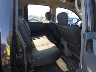 2004 Nissan Titan LE with VIN 1N6AA07A44N591357, listed as a IAAI auction lot 41464024 with 296,954 mi miles and . Bid and sale history available at DreamBid. Image 8.