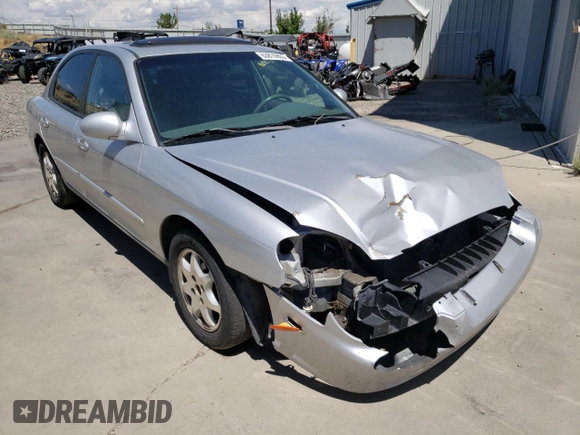 2001 Hyundai Sonata GLS with VIN KMHWF35V81A392523, listed as a Copart auction lot 74584334 with 174,597 mi miles and Salvage Title. Bid and sale history available at carsss.com. Image 4.