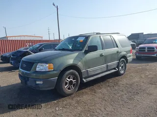 2004 Ford Expedition Special Service with VIN 1FMPU15L94LB62978, listed as a IAAI auction lot 41839156 with 147,700 mi miles. Bid and sale history available at carsss.com. Image 2.