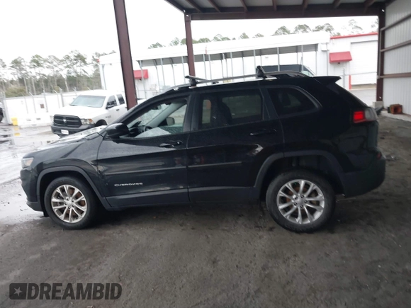 2020 Jeep Cherokee Latitude z VIN 1C4PJLCB1LD535765, wystawiony jako IAAI lot #41580618 z przebiegiem 56 040 mil mil oraz . Historia ofert i sprzedaży dostępna na DreamBid. Obrazek 14.