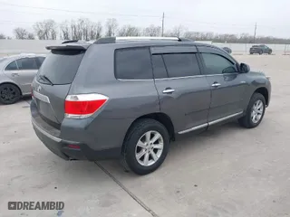 2011 Toyota Highlander Limited with VIN 5TDYK3EH7BS031288, listed as a IAAI auction lot 41807812 with 151,893 mi miles. Bid and sale history available at carsss.com. Image 4.