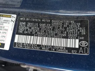 2006 Toyota Matrix STD with VIN 2T1KR32E26C596932, listed as a IAAI auction lot 41706466 with 241,246 mi miles. Bid and sale history available at carsss.com. Image 9.