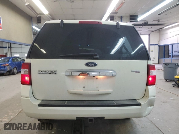 2008 Ford Expedition EL Limited with VIN 1FMFK20558LA22867, listed as a Copart auction lot 83012154 with 213,358 mi miles and Salvage Title. Bid and sale history available at carsss.com. Image 6.