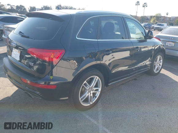 2014 Audi Q5 Prestige with VIN WA1WGAFP5EA126401, listed as a IAAI auction lot 41361479 with 32,551 mi miles and . Bid and sale history available at DreamBid. Image 4.