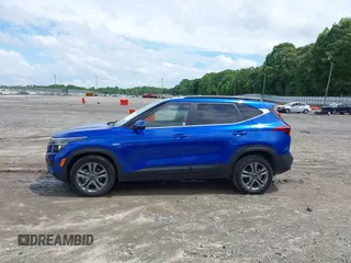 2021 Kia Seltos S z VIN KNDEUCAA8M7184183, wystawiony jako IAAI lot #42205774 z przebiegiem 29 434 mil mil oraz . Historia ofert i sprzedaży dostępna na DreamBid. Obrazek 14.