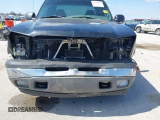 2005 Chevrolet Silverado 1500 Z71 with VIN 2GCEK19B251347481, listed as a IAAI auction lot 41886913 with 236,414 mi miles. Bid and sale history available at carsss.com. Image 6.