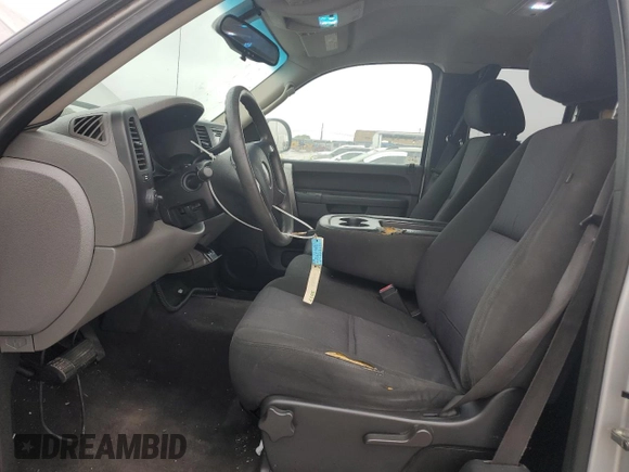 2010 GMC Sierra 1500 with VIN 1GTSCUEA4AZ131888, listed as a Copart auction lot 79946064 with 142,935 mi miles and Clean Title. Bid and sale history available at DreamBid. Image 7.