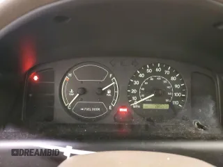 2000 Chevrolet Prizm z VIN 1Y1SK528XYZ429393, wystawiony jako Copart lot #46506584 z przebiegiem 78 028 mil mil oraz Tytuł czysty. Historia ofert i sprzedaży dostępna na DreamBid. Obrazek 9.