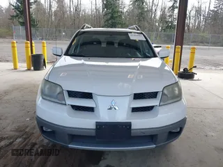 2003 Mitsubishi Outlander XLS with VIN JA4LZ41G33U092413, listed as a IAAI auction lot 41904961 with 178,691 mi miles. Bid and sale history available at carsss.com. Image 12.