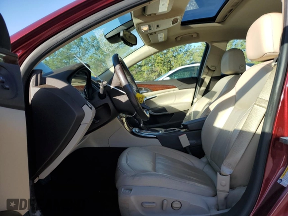 2017 Buick Regal Premium II with VIN 2G4GR5GX9H9154398, listed as a Copart auction lot 86752194 with 90,770 mi miles and Clean Title. Bid and sale history available at carsss.com. Image 7.