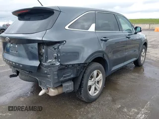 2021 Kia Sorento LX z VIN 5XYRGDLC7MG043279, wystawiony jako IAAI lot #41814356 z przebiegiem 97 094 mil mil oraz . Historia ofert i sprzedaży dostępna na DreamBid. Obrazek 4.