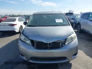 2017 Toyota Sienna L with VIN 5TDZZ3DC2HS803274, listed as a IAAI auction lot 41678577 with 44,427 mi miles and . Bid and sale history available at DreamBid. Image 12.