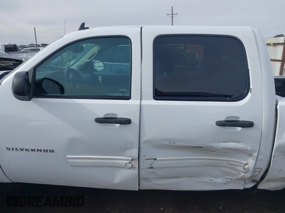 2013 Chevrolet Silverado 1500 LT with VIN 3GCPCSE02DG314650, listed as a IAAI auction lot 41266228 with 213,634 mi miles and . Bid and sale history available at DreamBid. Image 14.