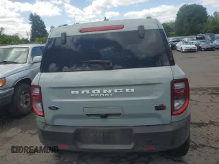 2024 Ford Bronco Sport Big Bend z VIN 3FMCR9B60RRE63953, wystawiony jako Copart lot #57494345 z przebiegiem Nie podano mil oraz Szkoda całkowita • Salvage title. Historia ofert i sprzedaży dostępna na DreamBid. Obrazek 6.