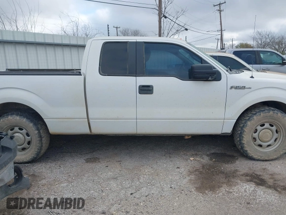 2014 Ford F-150 XL with VIN 1FTFX1CF6EKG22786, listed as a IAAI auction lot 41633180 with 114,966 mi miles. Bid and sale history available at carsss.com. Image 13.