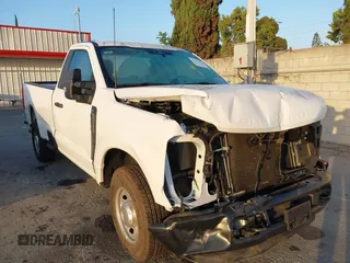 2023 Ford F-250 XL with VIN 1FTBF2AA6PEE09157, listed as a IAAI auction lot 42629266 with 15,571 mi miles and . Bid and sale history available at DreamBid. Image 1.