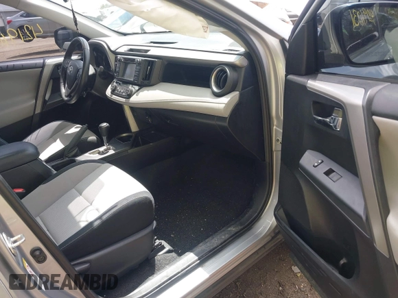 2018 Toyota RAV4 XLE z VIN 2T3WFREV1JW427878, wystawiony jako IAAI lot #42191031 z przebiegiem 97 264 mil mil oraz . Historia ofert i sprzedaży dostępna na DreamBid. Obrazek 5.