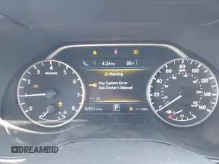 2017 Nissan Maxima SV z VIN 1N4AA6AP5HC399438, wystawiony jako IAAI lot #42436750 z przebiegiem 82 832 mil mil oraz . Historia ofert i sprzedaży dostępna na DreamBid. Obrazek 7.